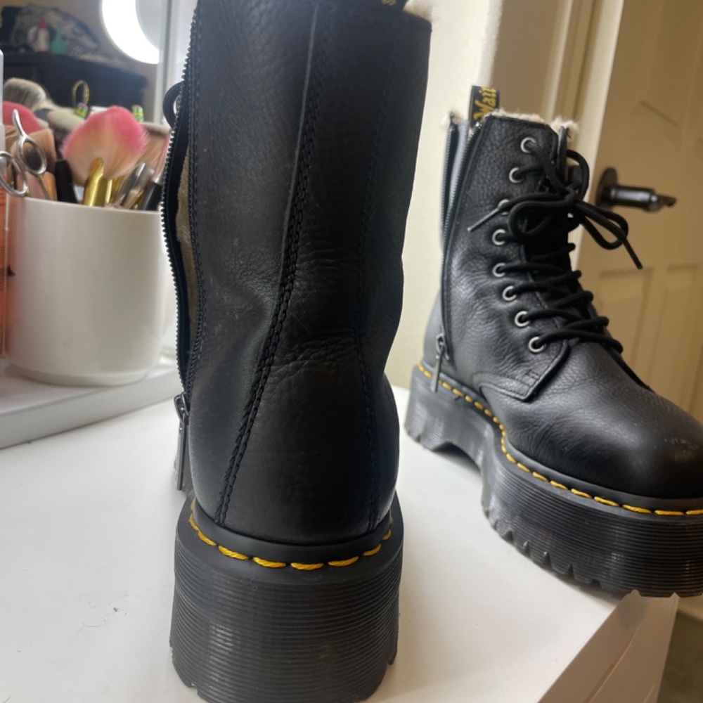 Doc Marten’s Leather Fur - Picture 2 of 11